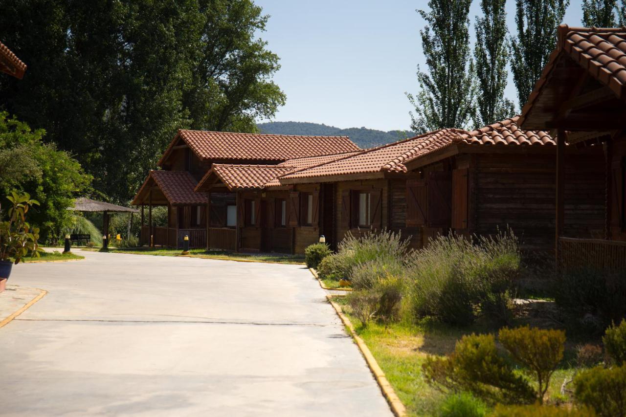 El Venero De Mostoles Constantina Exteriör bild