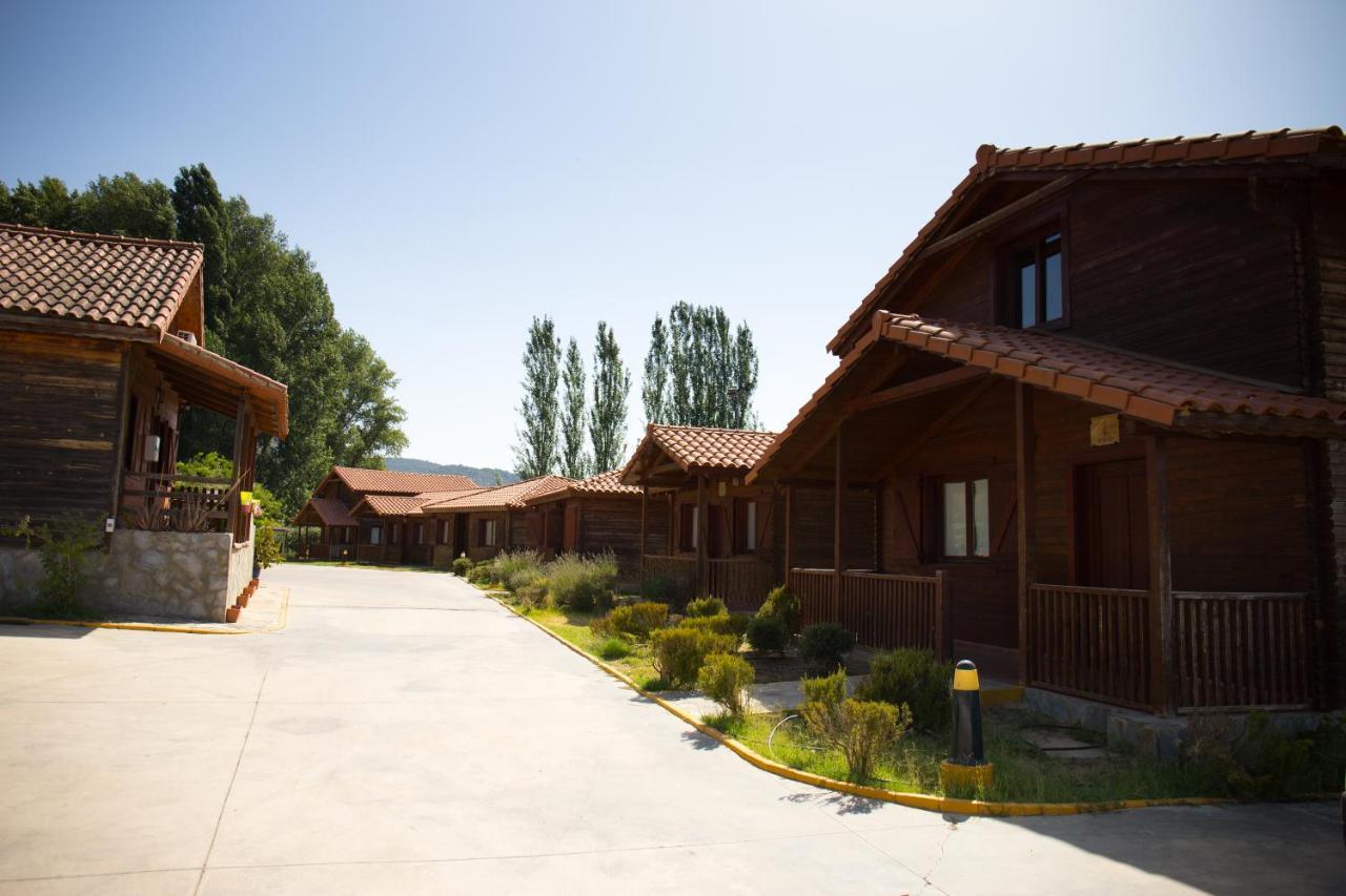 El Venero De Mostoles Constantina Exteriör bild